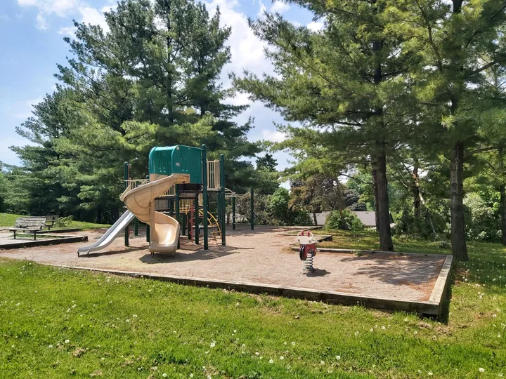 Crimson Court Park, Oshawa, Ontario