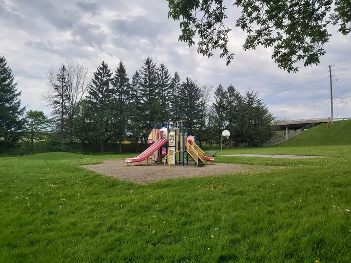 Mitchell Park, Oshawa, Ontario